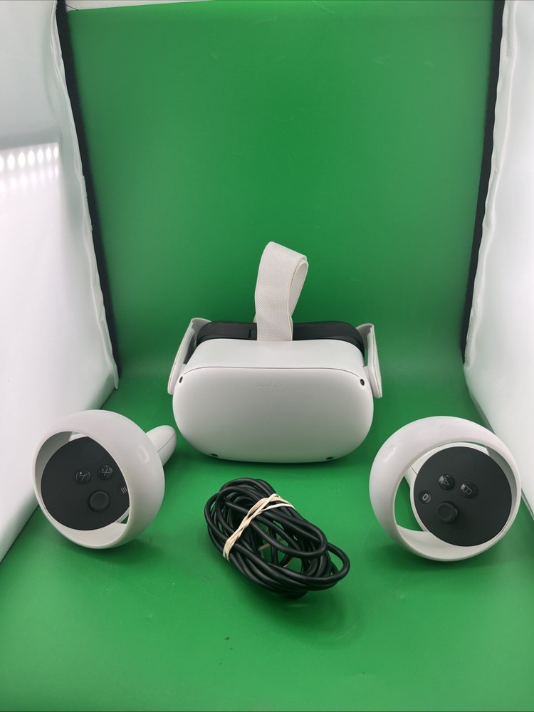 Oculus Quest 2 Virtual Reality 128gb w/Controllers In Good Condition (T33)