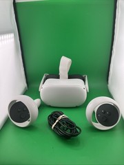 Oculus Quest 2 Virtual Reality 128gb w/Controllers In Good Condition (T33)