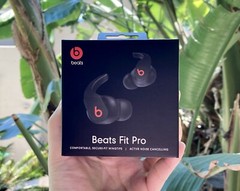 🎁New Beats by Dr. Dre Fit Pro True Wireless Noise Cancelling-polychrome+++🎁