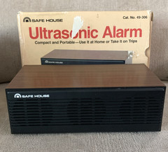 Safe House Ultrasonic Alarm # 49-306 Hong Kong Radio Shack Tandy Corporation