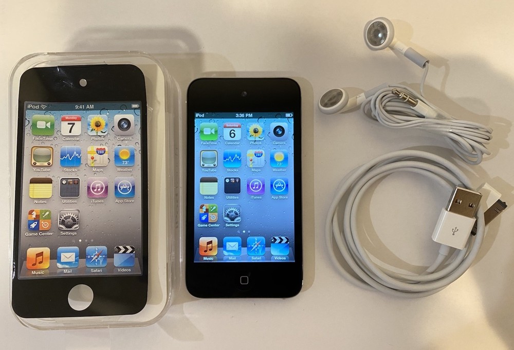 Apple iPod Touch 4th Generation Black (32 GB) (NEW, OPEN BOX)