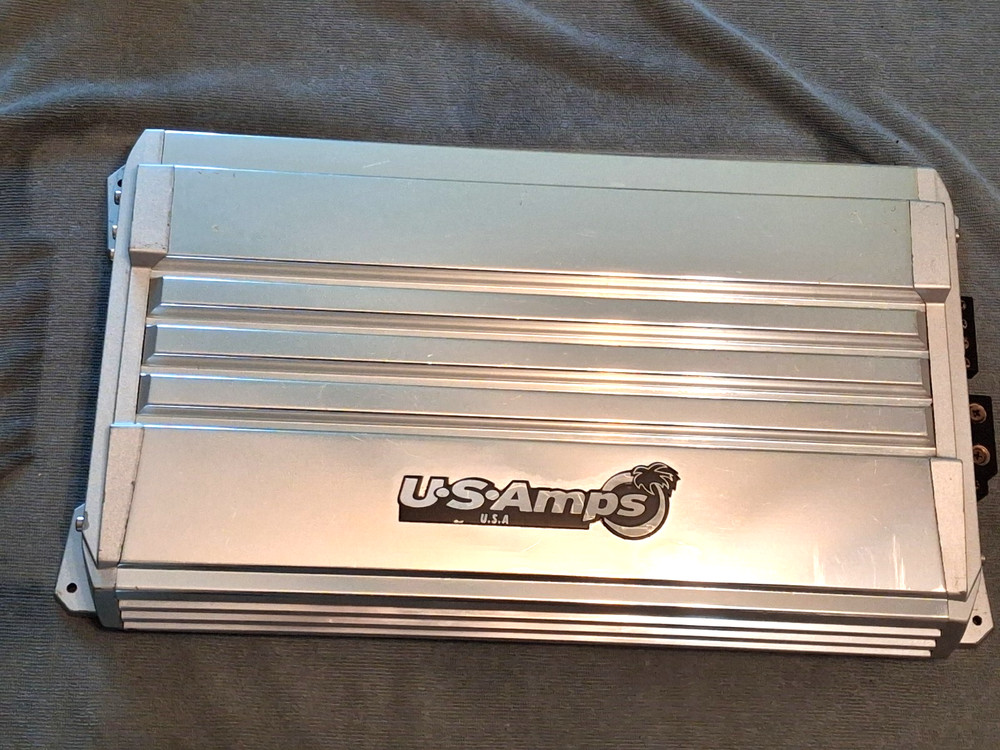 USED OLD SCHOOL US AMPS U.S. AMPS U.S.A AMPS AX-1000 2 CHANNEL 1000 WATT AMP