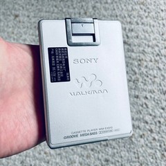 Sony WM-EX910 Walkman Cassette Player, Awesome Silver ! Working : )