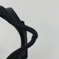 Oculus Quest 2 128GB Standalone All-in-One VR Headset KW49CM