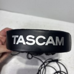 Tascam TH-02 Closed-Back Professional Studio Monitoring Headphones