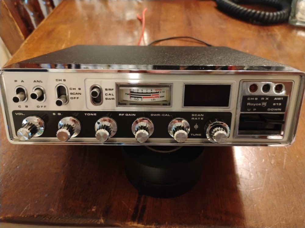 ROYCE 613 Cb Radio Very Rare!! Awesome Condition