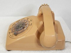 ITT Rotary Dial Corded Telephone Peach Beige Vintage Desk Phone 500