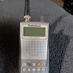 RadioShack PRO-97 Handheld Scanner 1000ch Triple Trunking NOAA VHF/UHF untested