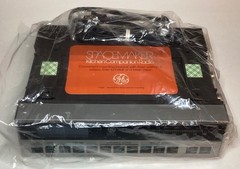 NOB G.E. SPACEMAKER KITCHEN COMPANION RADIO MODEL 7-4220- MADE IN HONG KONG