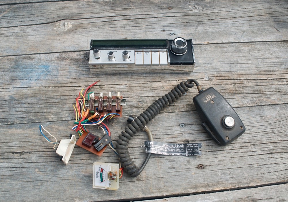 ITT 4400 M Plus Citizens Band CB Radio Mobile Transceiver Parts Only