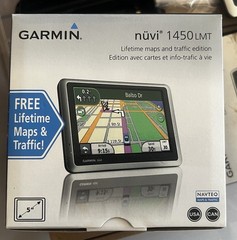 Garmin nüvi 1450 LMT GPS Navigator Lifetime Maps W/beanbag Dash Mount 5” bundle