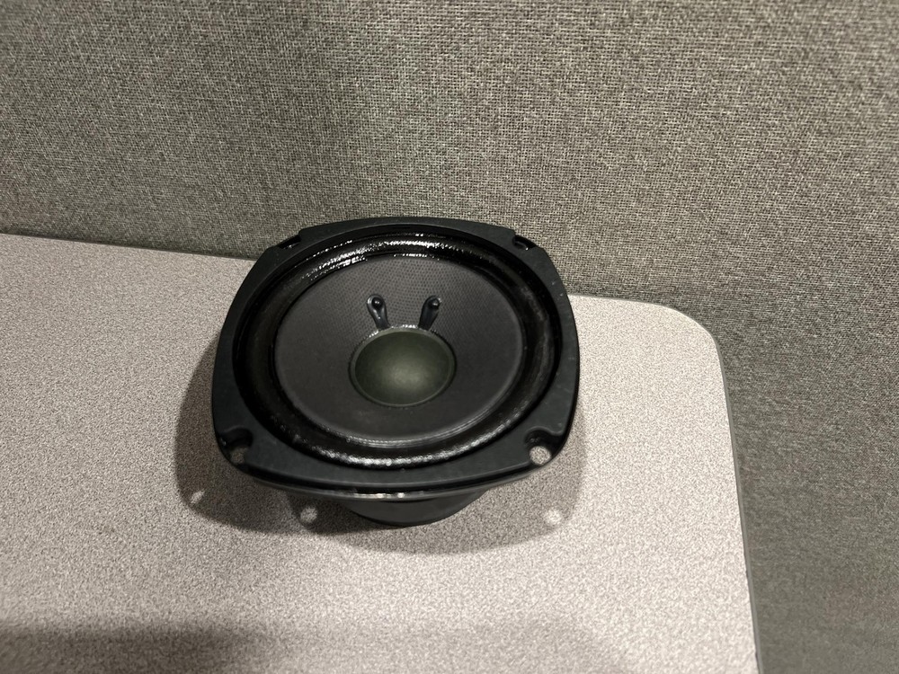 Pioneer Electronics Speaker #A11EC80-57F/301090- 5 x 5 x 3