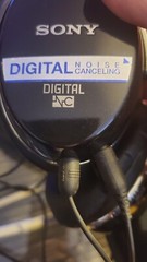Sony MDR-NC500D Digital Noise Reduction Headphones