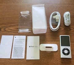 Apple iPod Nano 4th Generation 8GB – Silver- Retro iPod Tested and Working
