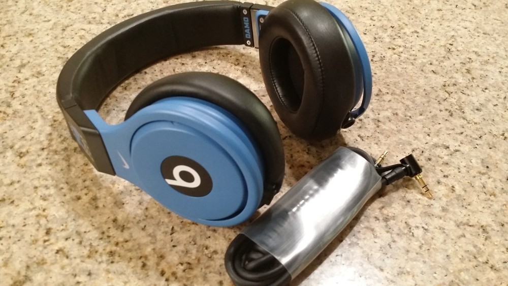 Beats by Dr. Dre Pro Beats Over the Ear Headphones Limited Edition 2005