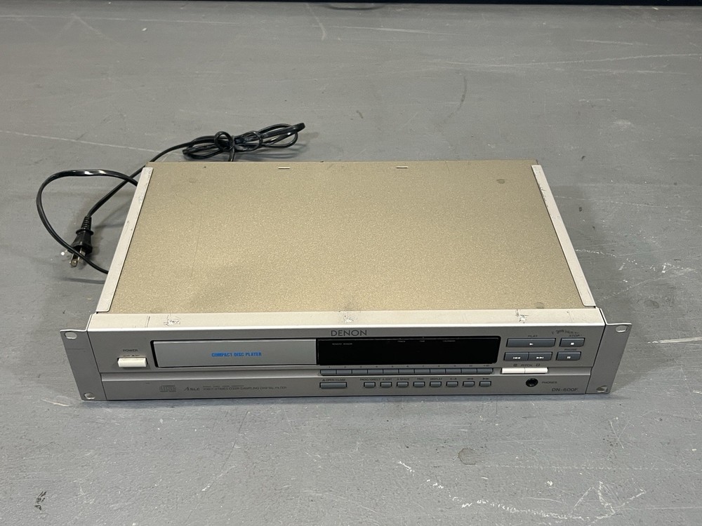 Denon DN-600F Professional Rackmount Compact Disc CD Player Rack Pitch Control