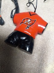 VINTAGE TAMPA BAY BUCCANEERS UNIFORM SPORT FM RADIO WITH HEADPHONES. NEW NO BOX