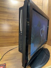Sharp 26-Inch LCD LC-26DV27UT With Built-In DVD Player WORKS GAMING FLAT