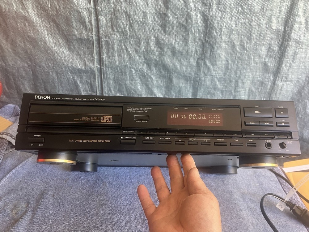Demon CD Compact Disc Player DCD-820