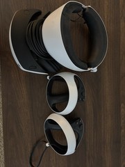 Sony PlayStation VR2 Headset 120Hz USB-C White/Black w/ Sense Controllers