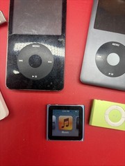 Apple iPod Lot. Mostly Parts Not Working. Small One Works Others Do Not