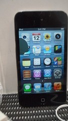 Apple iPod Touch 4th Generation 32GB – Black 1100+ Hip Hop RAP