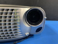 Dell 1201MP DLP Portable Projector 2K Lumens 611 Lamp Hours W/ Travel Case