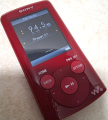 SONY – MP3 Walkman – NWZ-E364 – 8GB – FM Radio – Red – Tested – Nice Condition