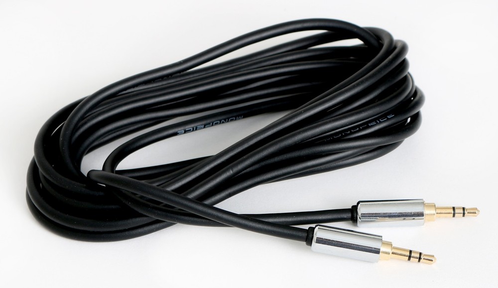 10ft Mobile 3.5mm Stereo Audio Cable – Gold Plated – Male to Male Auxiliary Cord