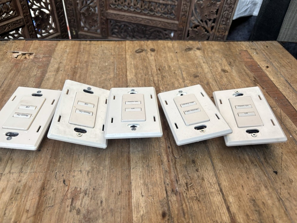 Lutron At-Nb-None Q26SM 2 Button +L/R Keypad Lot Of 5 Units