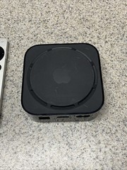 Apple TV 4K A2169 32GB (2nd Gen 4K) Media Streamer Tested W/ Remote