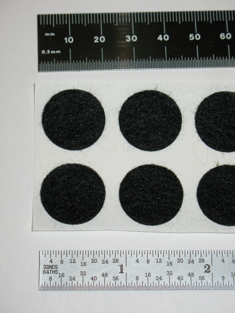 16 FELT DISC 3/4 IN (19mm) INCH DIA 1/16 (1.5mm) HIGH BLACK DOT PAD CIRCLE FEET