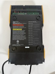 Clean EverStart Maxx 1000 Watt Power Inverter with 5v USB, Dual 120V AC Outlet