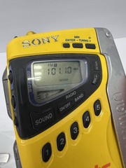 Sony Sports Groove Walkman WM-FS499 Radio Cassette Player Headphones Yellow VTG
