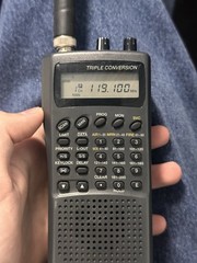 RadioShack PRO-89 Handheld Race Scanner VHF/UHF 200-Channel Analog NOAA Working