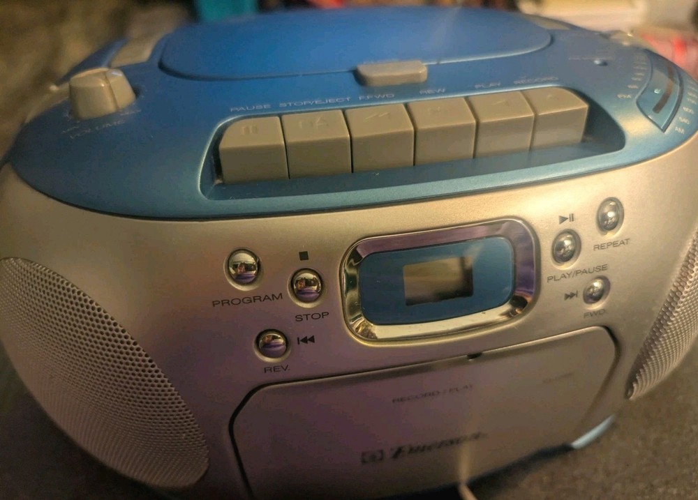 Y2K 2000s Emerson CD Cassett Plyr/Record FM/AM Radio PD6517B**4 REPAIR* PLZ READ