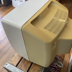 JVC Mastercommand C-13WL513” CRT VTG Retro Gaming Television White & Yellow 1994