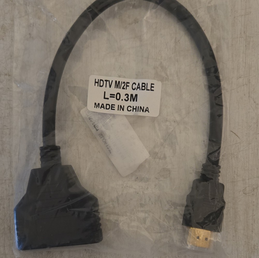 HDMI 1:2 Splitter Cable HDMI Standard Male to 2x HDMI Standard Female 0.3m