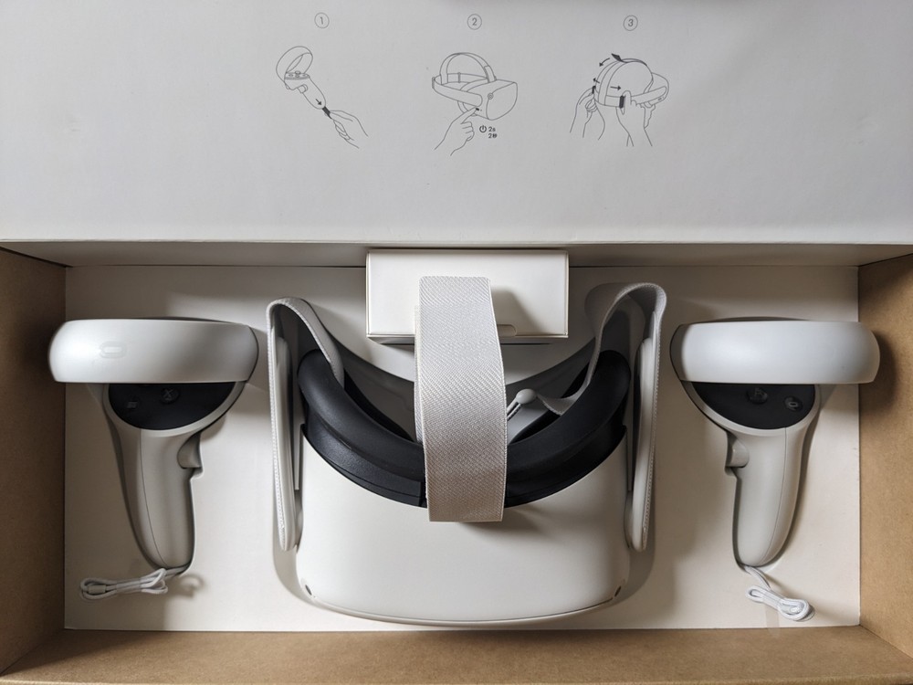 Oculus Quest 2 128GB White VR Headset Standalone PC Excellent Condition Complete