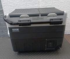 Vevor Portable Car Refrigerator 12Volt 50L/52.8QT Dual Zone Portable Freezer