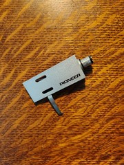 Pioneer JP-502 Carbon Fiber Turntable Headshell In rare Silver Finish. NM!