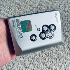 Sony WM-EX500 Walkman Cassette Player, Awesome Silver ! Working !