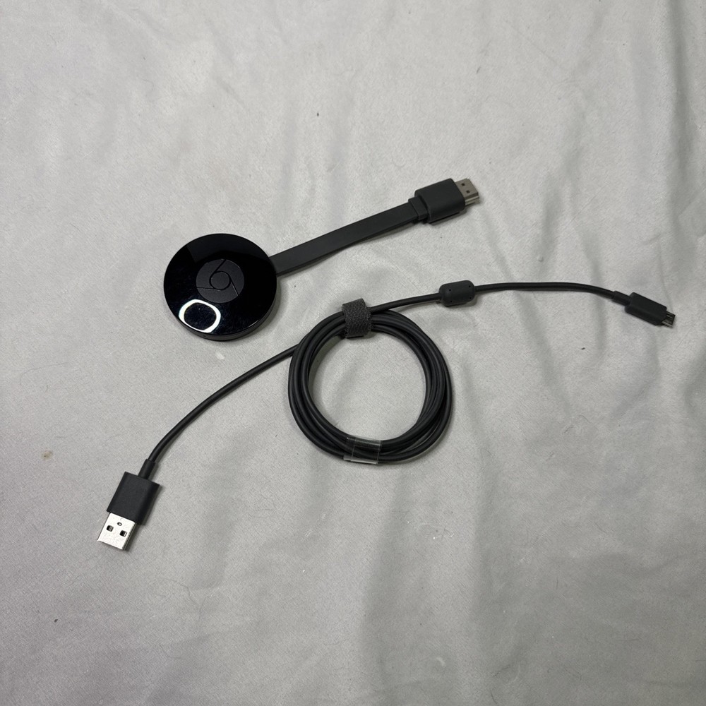 Google Chromecast Model NC2-6A5 1080 Media Streaming HDMI With Power Cord