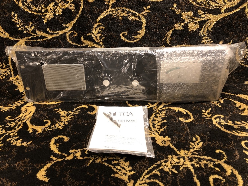TOA MP-032B 10 CHANNEL PASSIVE MONITOR PANEL (**Small dent of speaker cover)