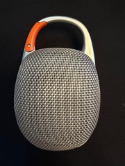 After Market of the Clip 5 Speaker