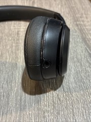 Beats by Dr. Dre Beats Solo3 Wireless On-Ear Headphones – Matte Black