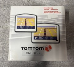 TomTom ONE XL GPS Navigator Bundle w/ Car Charger Tested And Original Box