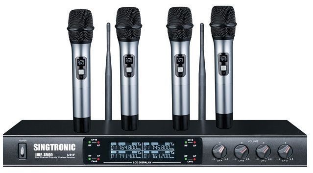 Singtronc UHF-3500 Professional 4 x UHF Wireless Microphone System “Clearance”