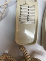 Vintage Radio Shack 43-581 Beige Trimline Corded Phone Wall Desk Landline