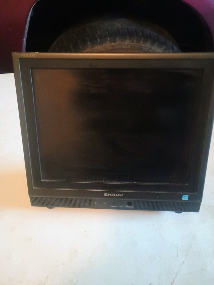 Sharp Aquos LC-13S1U-B 13″ LCD TV Monitor For Parts Repair Untested